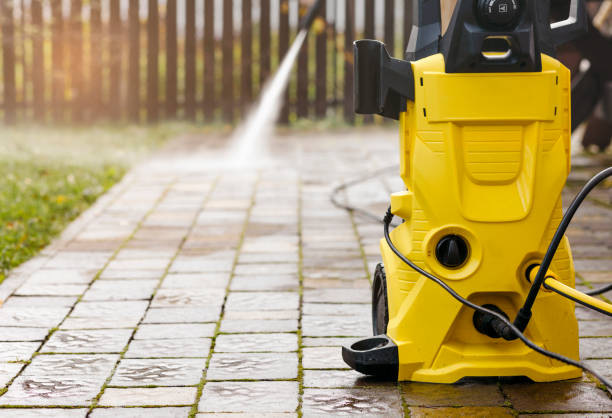 Best Rust Removal  in East Marion, NY
